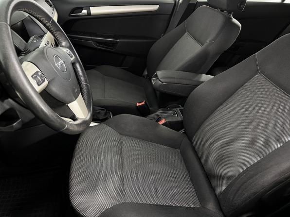 Opel Astra H Рестайлинг с пробегом 2009 года, цена 680 000 рублей, 252573 км, универсал, Автокод Объявления
