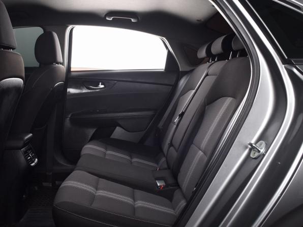Kia Cerato IV Рестайлинг с пробегом 2021 года, цена 2 285 995 рублей, 46869 км, седан, Автокод Объявления