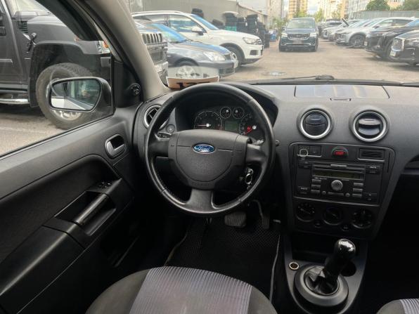 Ford Fusion I Рестайлинг с пробегом 2006 года, цена 349 000 рублей, 165000 км, хэтчбек, Автокод Объявления