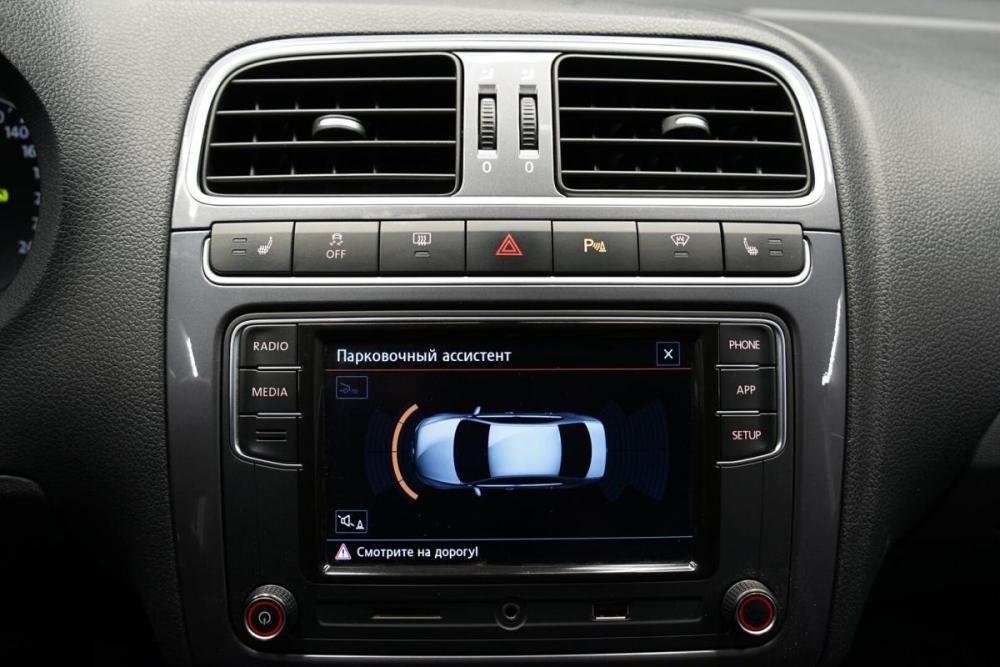 Volkswagen Polo V Рестайлинг Крым  - изображение 21