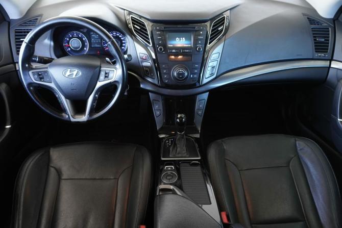 Hyundai i40 I Рестайлинг с пробегом 2015 года, цена 1 299 000 рублей, 209870 км, седан, Автокод Объявления