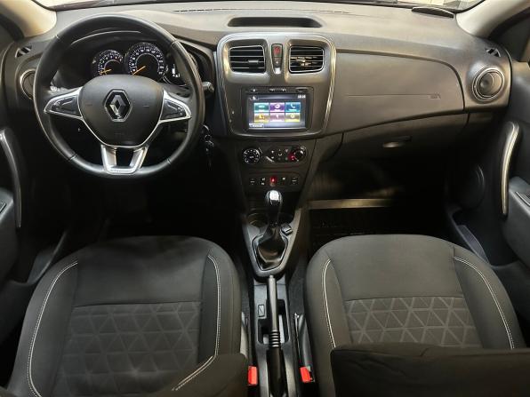 Renault Sandero II Рестайлинг с пробегом 2018 года, цена 1 240 000 рублей, 89718 км, хэтчбек, Автокод Объявления