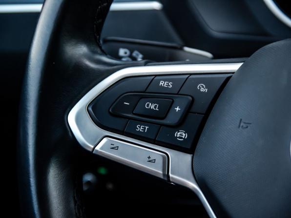 Volkswagen Tiguan II Рестайлинг с пробегом 2021 года, цена 3 450 000 рублей, 50780 км, внедорожник, Автокод Объявления