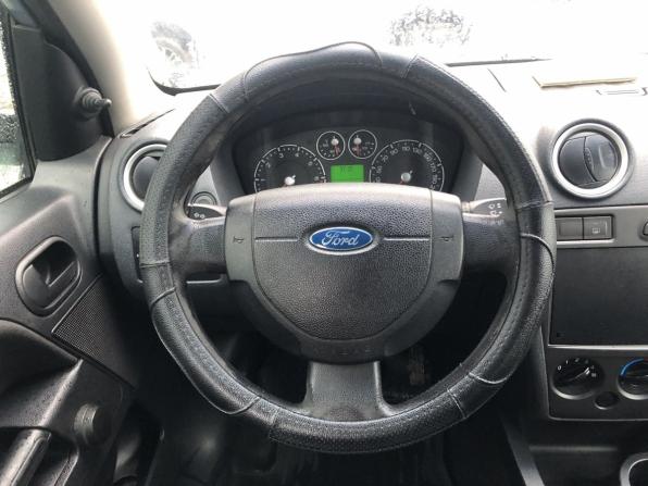 Ford Fusion I Рестайлинг с пробегом 2006 года, цена 294 000 рублей, 358000 км, хэтчбек, Автокод Объявления
