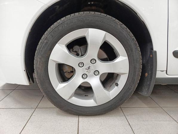 Peugeot 3008 I с пробегом 2012 года, цена 680 000 рублей, 249380 км, внедорожник, Автокод Объявления