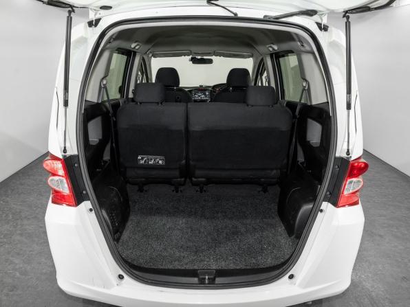 Honda Freed I с пробегом 2010 года, цена 925 000 рублей, 145037 км, компактвэн, Автокод Объявления
