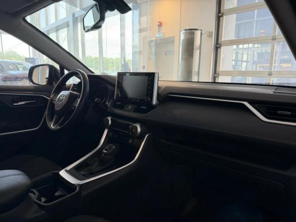 Toyota RAV4 V (XA50) с пробегом 2021 года, цена 3 230 000 рублей, 53875 км, внедорожник, Автокод Объявления