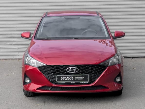 Hyundai Solaris II Рестайлинг с пробегом 2022 года, цена 1 680 000 рублей, 55981 км, седан, Автокод Объявления