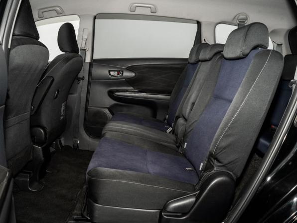 Toyota Wish II Рестайлинг с пробегом 2013 года, цена 1 399 500 рублей, 117341 км, минивэн, Автокод Объявления