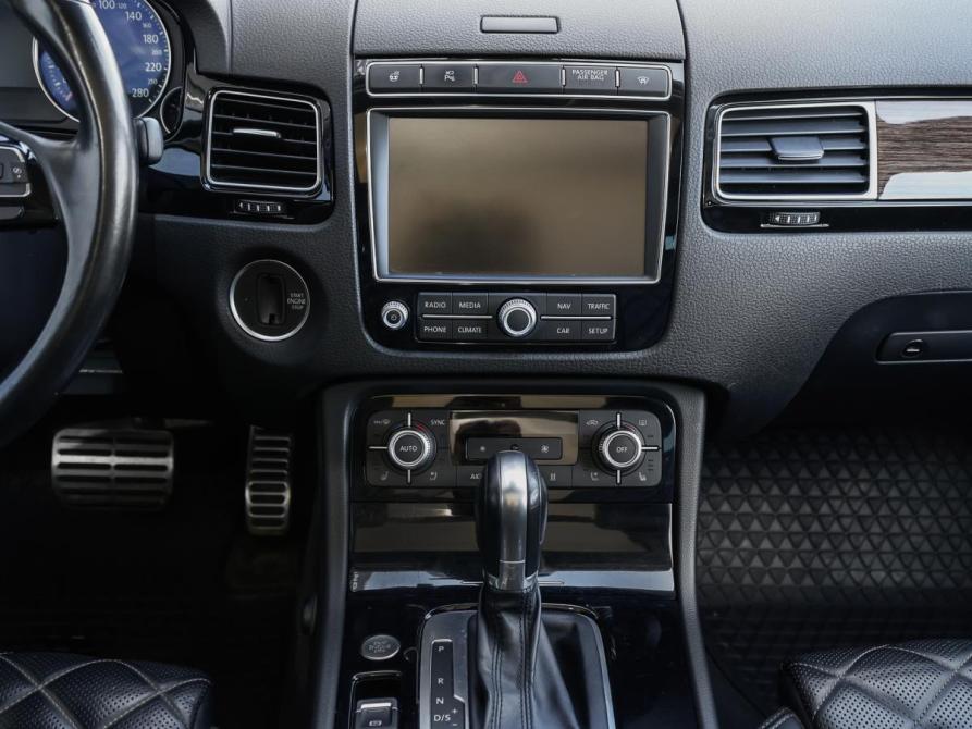 Volkswagen Touareg II Рестайлинг Москва  - изображение 12