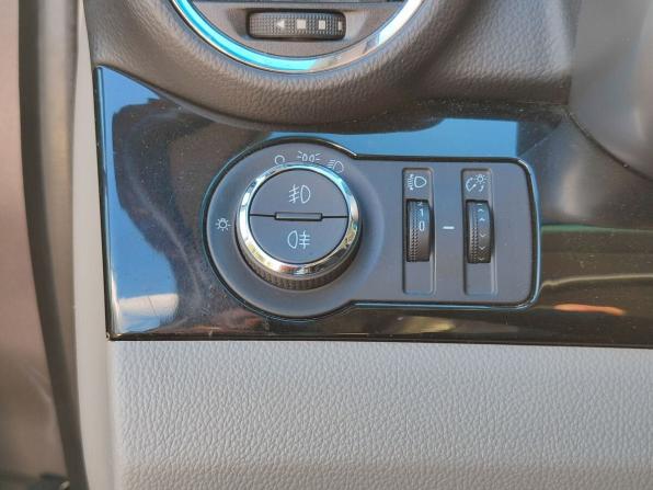 Chevrolet Orlando I с пробегом 2012 года, цена 1 099 000 рублей, 125232 км, компактвэн, Автокод Объявления