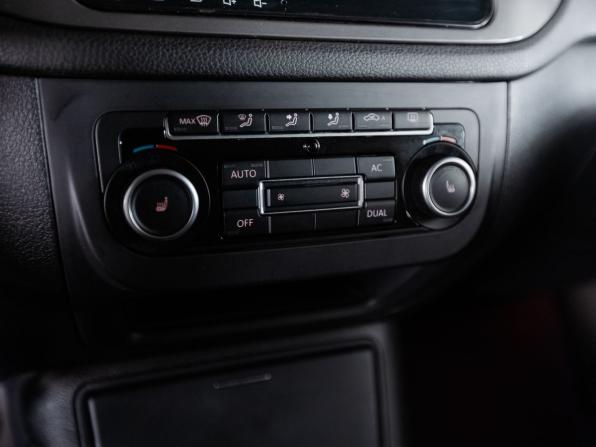 Volkswagen Tiguan I Рестайлинг с пробегом 2011 года, цена 970 000 рублей, 219786 км, внедорожник, Автокод Объявления