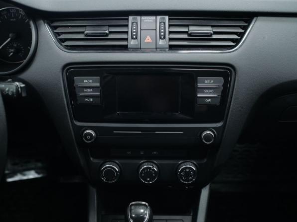 Skoda Octavia III (A7) с пробегом 2015 года, цена 1 284 000 рублей, 129488 км, лифтбек, Автокод Объявления