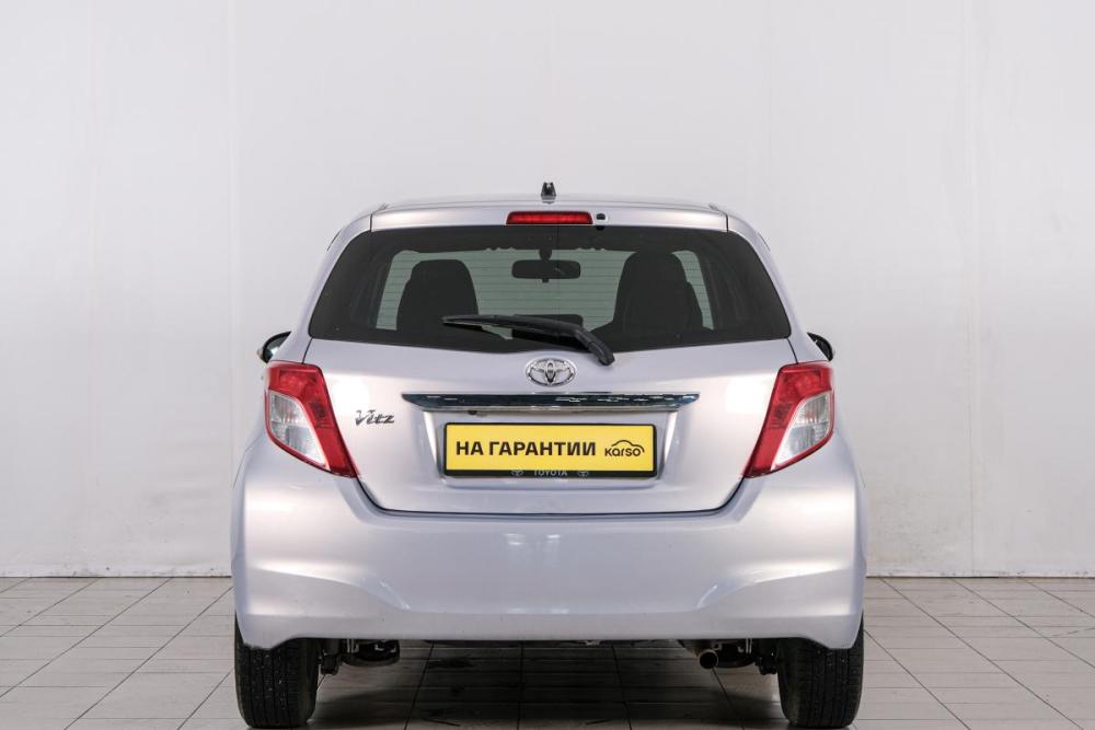 Toyota Vitz III (XP130) Красноярск  - изображение 6