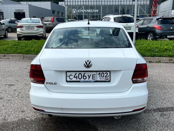 Volkswagen Polo V Рестайлинг с пробегом 2016 года, цена 1 120 000 рублей, 79504 км, седан, Автокод Объявления