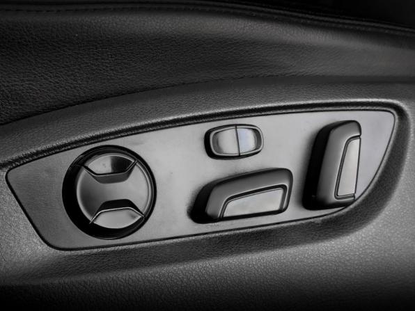 Volkswagen Touareg II с пробегом 2012 года, цена 2 115 000 рублей, 121950 км, внедорожник, Автокод Объявления