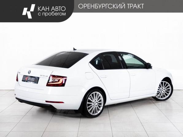 Skoda Octavia III (A7) Рестайлинг с пробегом 2017 года, цена 1 620 000 рублей, 183000 км, лифтбек, Автокод Объявления