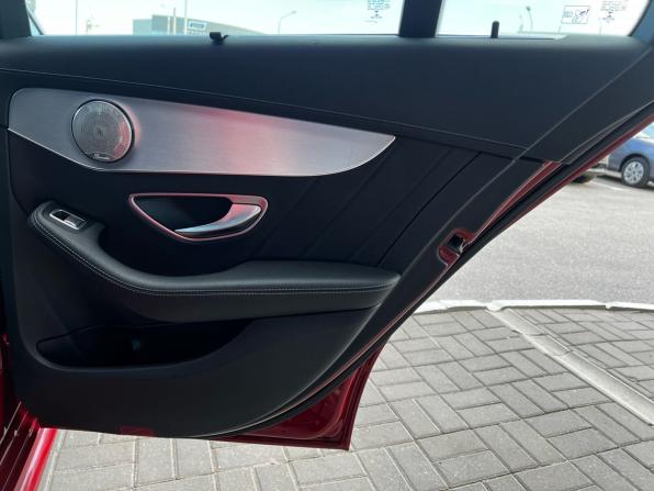 Mercedes-Benz C-Класс IV (W205) с пробегом 2015 года, цена 2 388 000 рублей, 132693 км, седан, Автокод Объявления