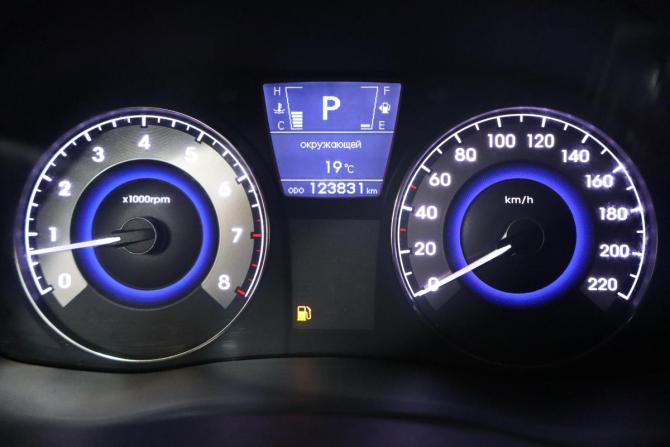 Hyundai Solaris I с пробегом 2014 года, цена 869 000 рублей, 122000 км, хэтчбек, Автокод Объявления