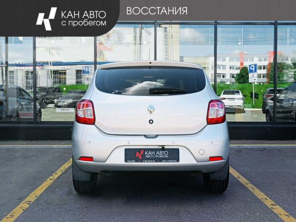 Renault Sandero II с пробегом 2016 года, цена 886 400 рублей, 115800 км, хэтчбек, Автокод Объявления
