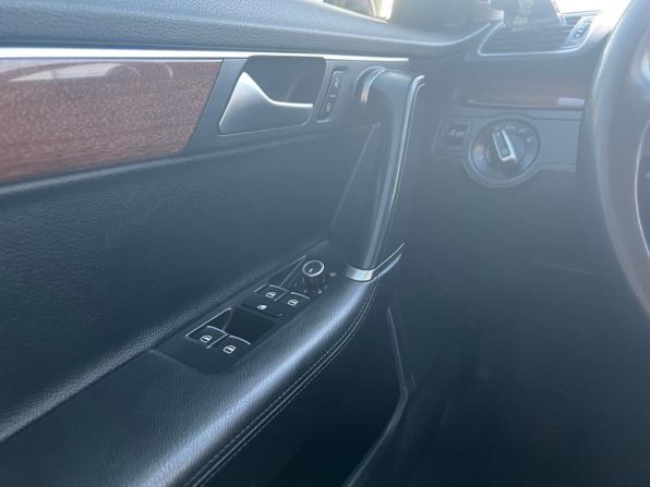 Volkswagen Passat B7 с пробегом 2012 года, цена 1 100 000 рублей, 262616 км, седан, Автокод Объявления