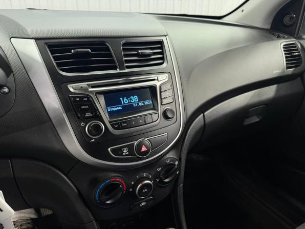 Hyundai Solaris I Рестайлинг с пробегом 2016 года, цена 1 097 000 рублей, 144475 км, седан, Автокод Объявления