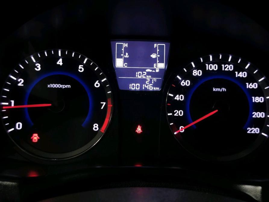 Hyundai Solaris I Рестайлинг Ставрополь  - изображение 12