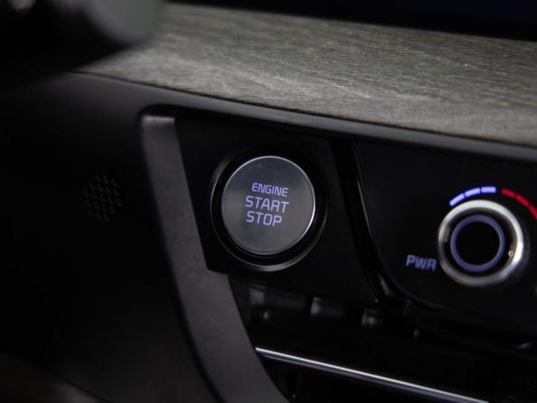 Kia K8 I с пробегом 2021 года, цена 2 799 000 рублей, 129682 км, седан, Автокод Объявления
