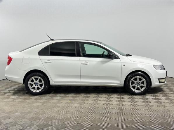 Skoda Rapid I с пробегом 2017 года, цена 949 900 рублей, 188326 км, лифтбек, Автокод Объявления