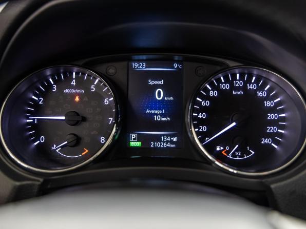 Nissan Qashqai II с пробегом 2015 года, цена 1 448 000 рублей, 210264 км, внедорожник, Автокод Объявления