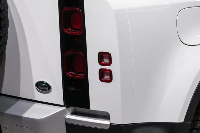 Land Rover Defender II с пробегом 2022 года, цена 7 990 000 рублей, 69397 км, внедорожник, Автокод Объявления