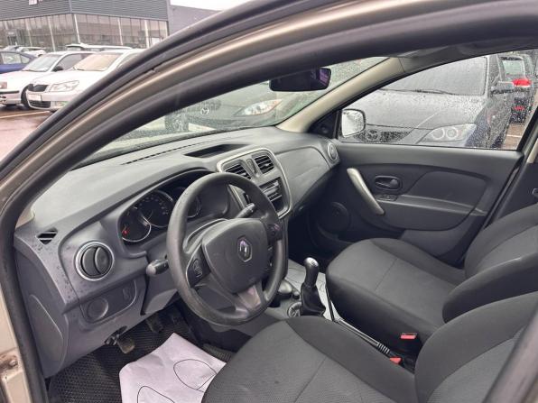 Renault Sandero II с пробегом 2015 года, цена 654 000 рублей, 165008 км, хэтчбек, Автокод Объявления