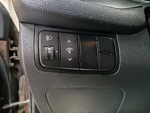 Kia Ceed II с пробегом 2012 года, цена 860 000 рублей, 176435 км, хэтчбек, Автокод Объявления