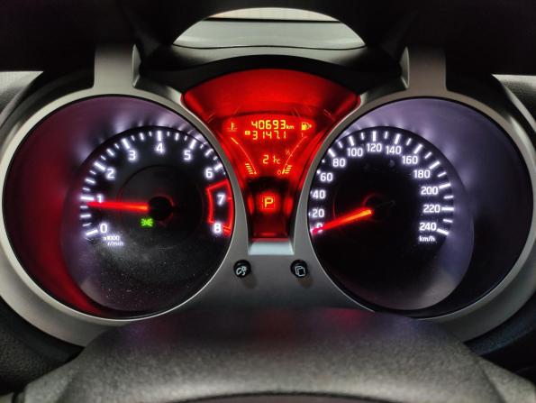 Nissan Juke I с пробегом 2014 года, цена 1 350 000 рублей, 40692 км, внедорожник, Автокод Объявления