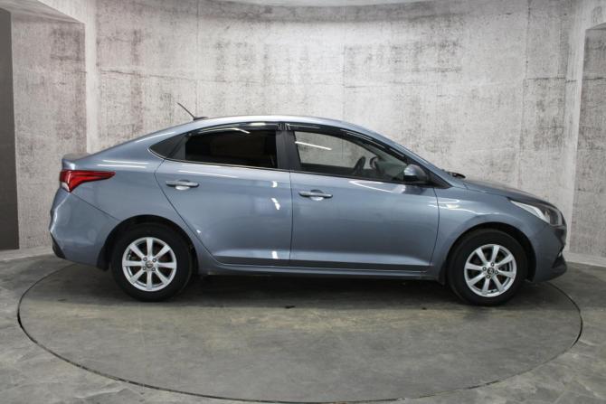 Hyundai Solaris II с пробегом 2017 года, цена 1 075 000 рублей, 148076 км, седан, Автокод Объявления