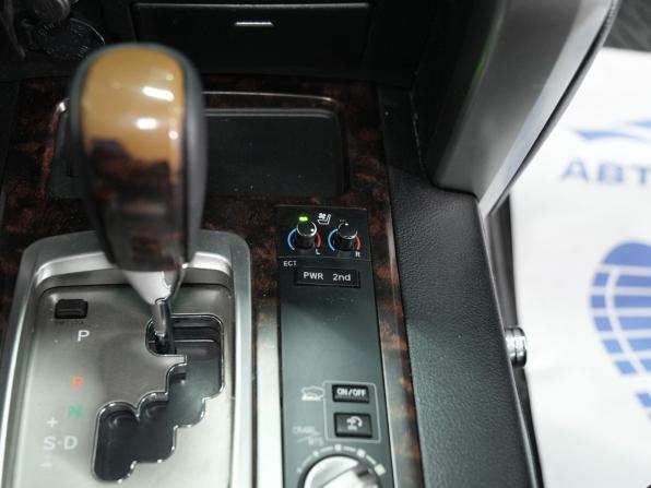 Toyota Land Cruiser 200 Series Рестайлинг 1 с пробегом 2012 года, цена 4 250 000 рублей, 198456 км, внедорожник, Автокод Объявления