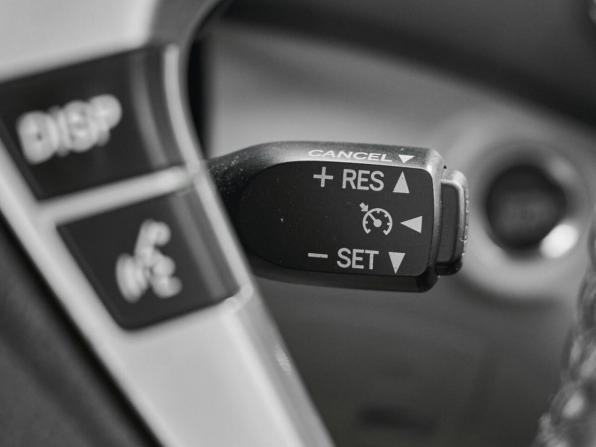 Toyota Highlander II (XU40) Рестайлинг с пробегом 2011 года, цена 2 050 000 рублей, 161592 км, внедорожник, Автокод Объявления