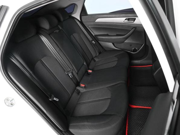 Hyundai Sonata VII (LF) Рестайлинг с пробегом 2019 года, цена 1 650 000 рублей, 134070 км, седан, Автокод Объявления