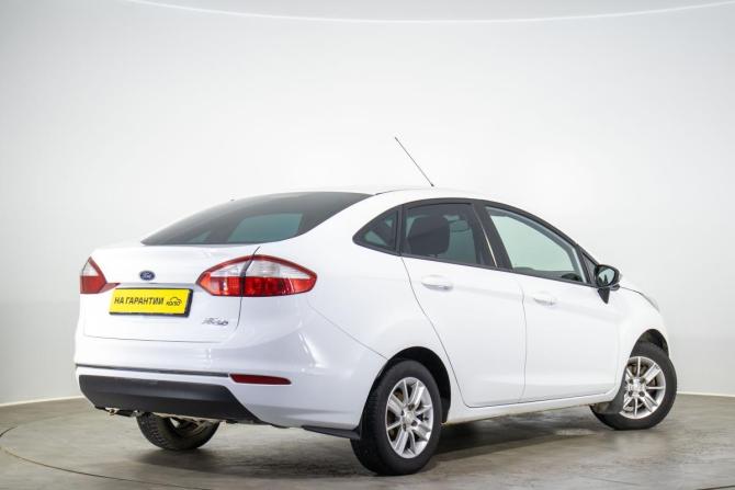 Ford Fiesta Mk6 Рестайлинг с пробегом 2015 года, цена 749 000 рублей, 172400 км, седан, Автокод Объявления