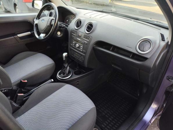 Ford Fusion I Рестайлинг с пробегом 2008 года, цена 330 000 рублей, 257385 км, хэтчбек, Автокод Объявления