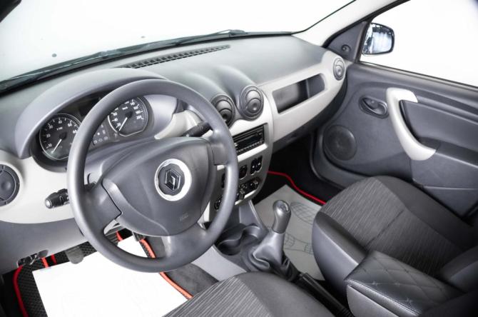 Renault Sandero I с пробегом 2013 года, цена 619 000 рублей, 181649 км, хэтчбек, Автокод Объявления