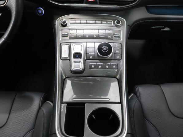 Hyundai Santa Fe IV Рестайлинг с пробегом 2023 года, цена 4 259 000 рублей, 49237 км, внедорожник, Автокод Объявления