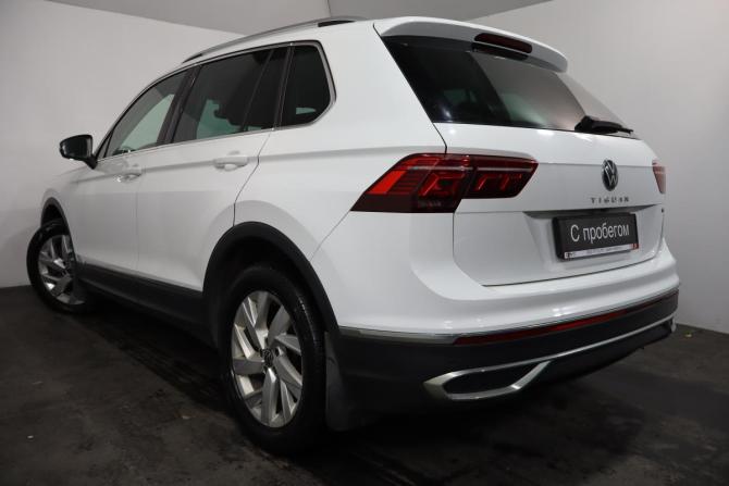 Volkswagen Tiguan II Рестайлинг с пробегом 2021 года, цена 2 549 000 рублей, 174000 км, внедорожник, Автокод Объявления
