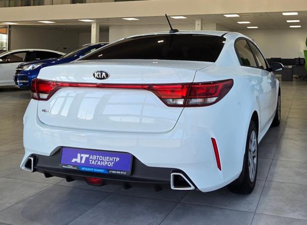 Kia Rio IV Рестайлинг с пробегом 2020 года, цена 1 799 000 рублей, 56600 км, седан, Автокод Объявления