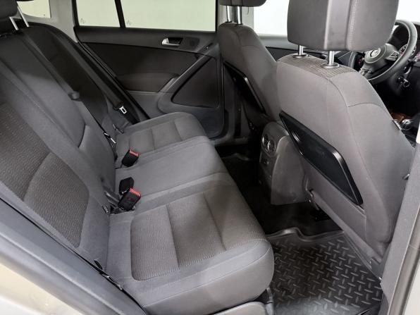 Volkswagen Tiguan I Рестайлинг с пробегом 2012 года, цена 1 059 000 рублей, 221249 км, внедорожник, Автокод Объявления