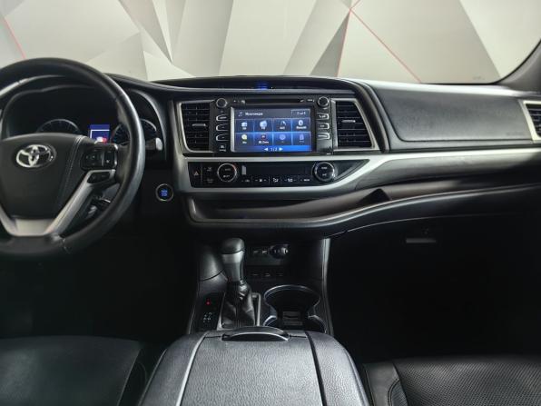 Toyota Highlander III (XU50) Рестайлинг с пробегом 2018 года, цена 2 789 000 рублей, 267344 км, внедорожник, Автокод Объявления
