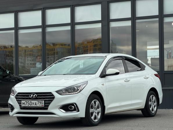 Hyundai Solaris II с пробегом 2018 года, цена 1 392 000 рублей, 125432 км, седан, Автокод Объявления