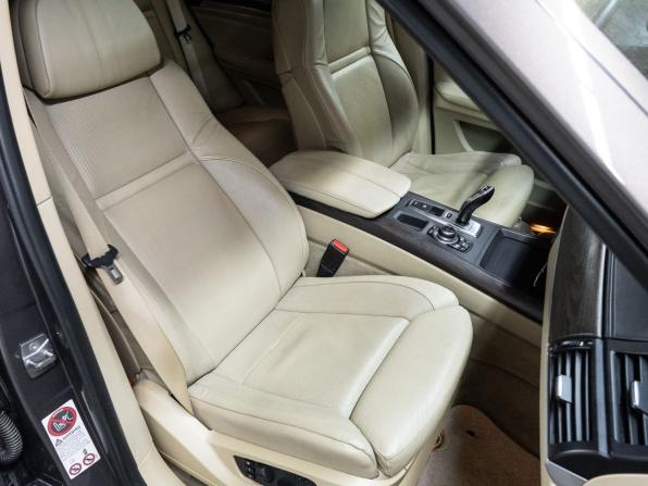 BMW X5 II (E70) Рестайлинг с пробегом 2010 года, цена 2 110 000 рублей, 219400 км, внедорожник, Автокод Объявления