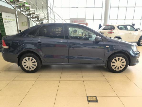 Volkswagen Polo V Рестайлинг с пробегом 2017 года, цена 995 000 рублей, 180752 км, седан, Автокод Объявления