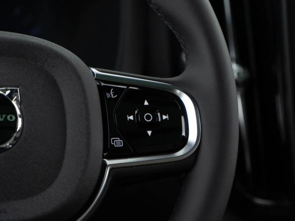 Volvo XC60 II Рестайлинг 2 с пробегом 2025 года, цена 6 098 999 рублей, 276 км, внедорожник, Автокод Объявления